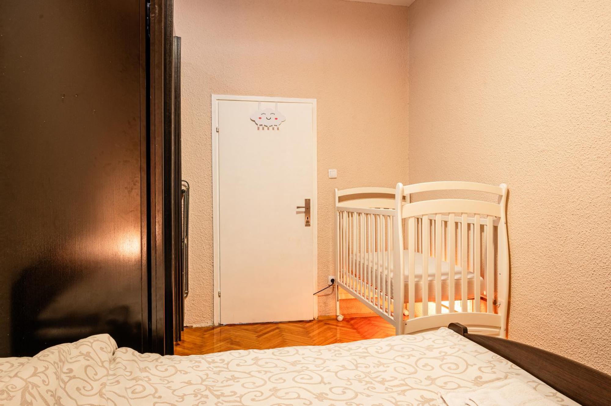 Cozy Apartment In City Center Beograd Ngoại thất bức ảnh