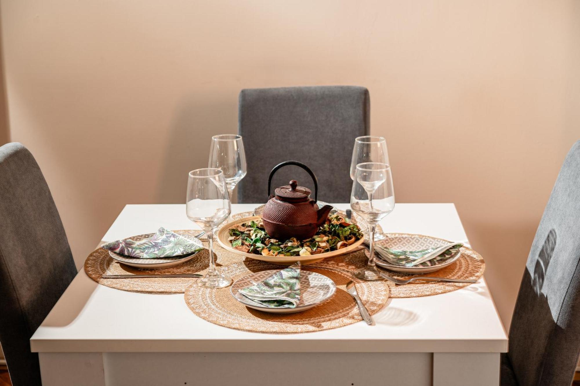 Cozy Apartment In City Center Beograd Ngoại thất bức ảnh